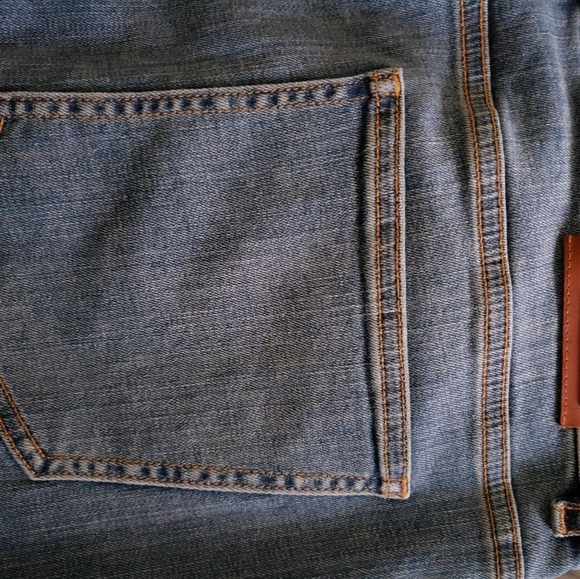 NWT Escada jeans distressed and embelished - Picture 14 of 16